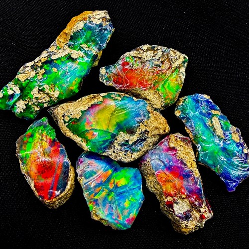 Cut grade opal rough - grade, 20